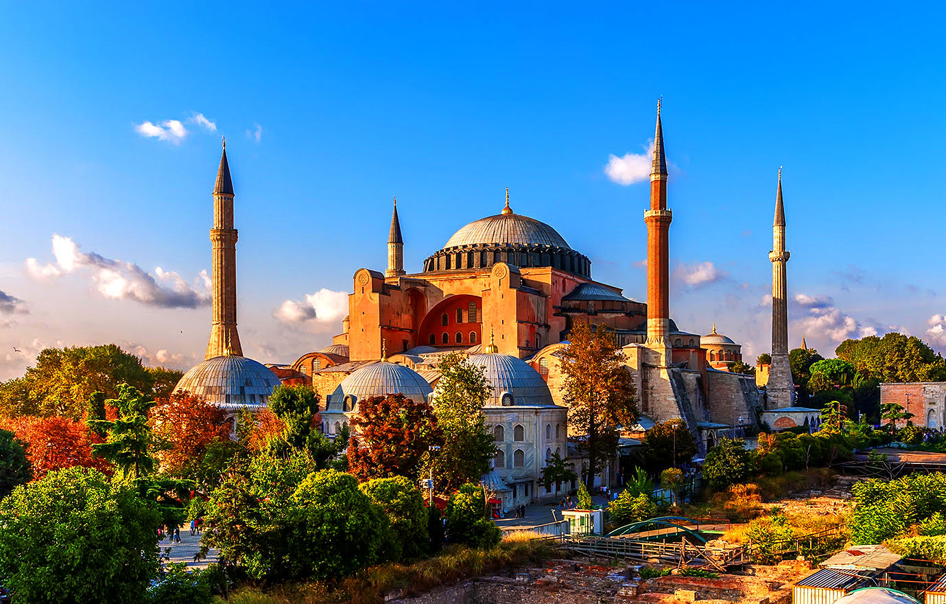 2AB96H0 Panorama of Hagia Sophia in Istanbul, Turkey.