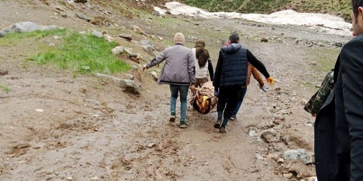 HAKKARİ'NİN ŞEMDİNLİ İLÇESİNDE 5 AY ÖNCE ÇIĞ ALTINDA KALAN 3 İRANLININ CANSIZ BEDENİ BULUNDU. (AHMET KAVAK/HAKKARİ-İHA)
Hakkari'nin Şemdinli ilçesinde 5 ay önce çığ altında kalan 3 İranlı'nın cansız bedeni bulundu.