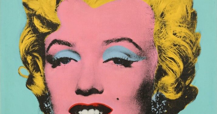 ANDY WARHOL'UN "MARİLYN MONROE" PORTRELERİNDEN BİRİ 195 MİLYON DOLARA ALICI BULDU (İHA/NEW YORK-İHA)
Pop art akımının en önemli temsilcilerinden Amerikalı ressam Andy Warhol'un "Marilyn Monroe" portrelerinden biri 195 milyon dolara alıcı buldu. Warhol'un Monroe portresi, 20. yüzyılın en pahalı sanat eseri olarak kayıtlara geçti.